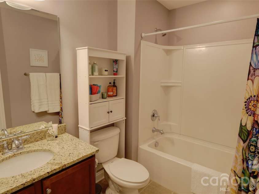 115 Runningdeer Drive, Mooresville, NC 28117.  MLS# CAR4368894, YatesRealty ID 26863. Bathroom 2