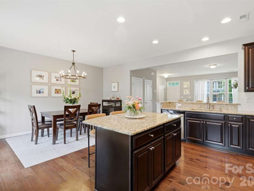 1714 Evergreen Drive, Charlotte, NC 28208.  MLS# CAR4381715, YatesRealty ID 26864. 