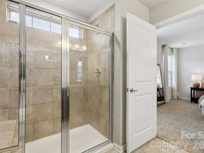 1714 Evergreen Drive, Charlotte, NC 28208.  MLS# CAR4381715, YatesRealty ID 26864. 