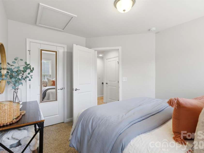 1714 Evergreen Drive, Charlotte, NC 28208.  MLS# CAR4381715, YatesRealty ID 26864. 