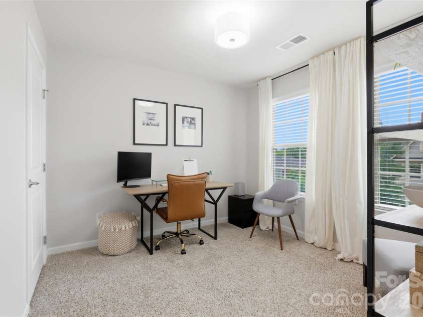 1714 Evergreen Drive, Charlotte, NC 28208.  MLS# CAR4381715, YatesRealty ID 26864. 