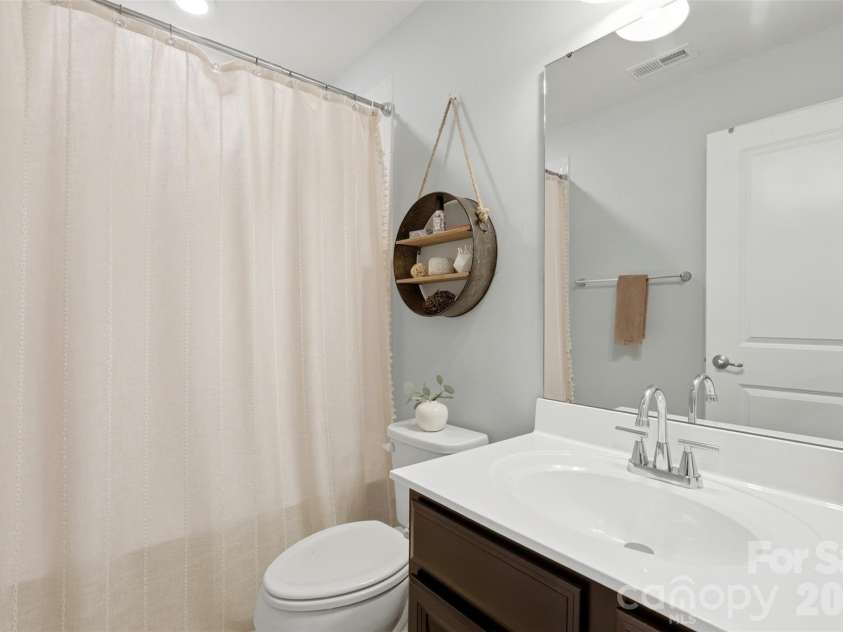 1714 Evergreen Drive, Charlotte, NC 28208.  MLS# CAR4381715, YatesRealty ID 26864. 