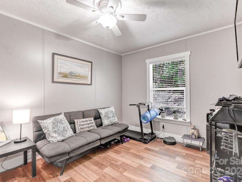 2941 Summer Road, Hendersonville, NC 28792.  MLS# CAR4282608, YatesRealty ID 26864. 