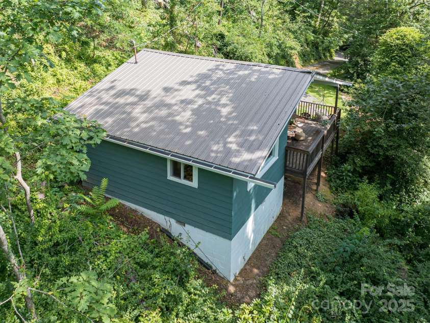3 Delano Road, Asheville, NC 28805.  MLS# CAR4282055, YatesRealty ID 26866. 