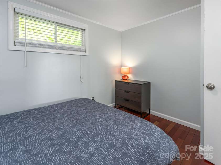 3 Delano Road, Asheville, NC 28805.  MLS# CAR4282055, YatesRealty ID 26866. 