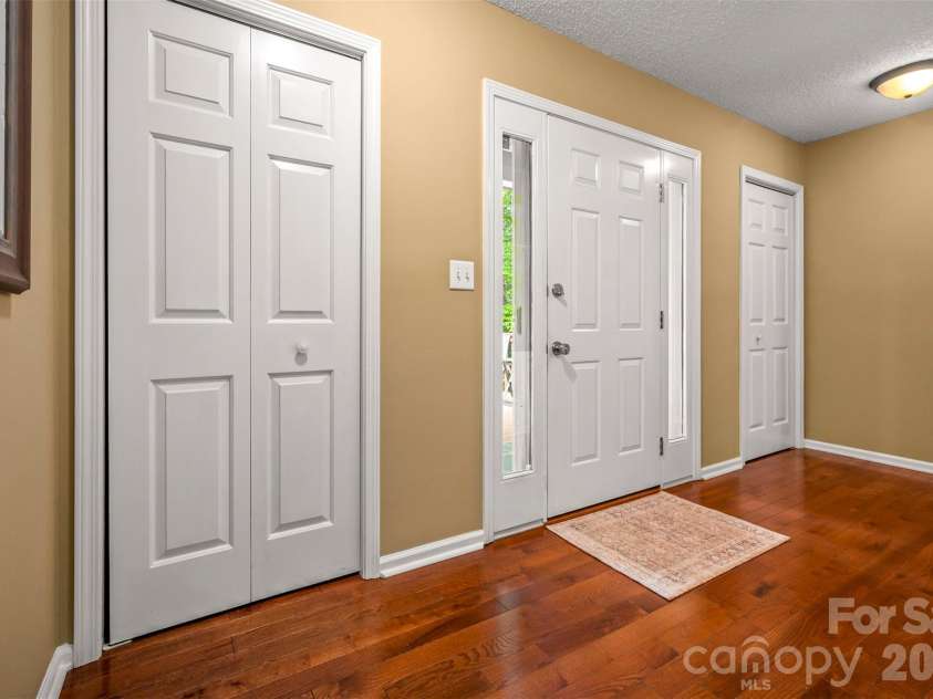 66 Oakwood Lane, Columbus, NC 28722.  MLS# CAR4381689, YatesRealty ID 26866. 