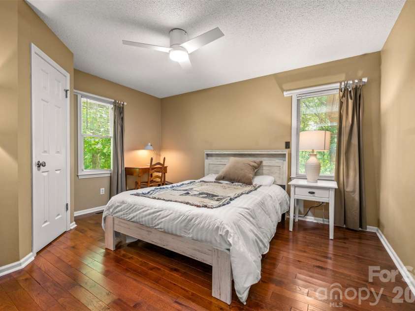 66 Oakwood Lane, Columbus, NC 28722.  MLS# CAR4381689, YatesRealty ID 26866. 