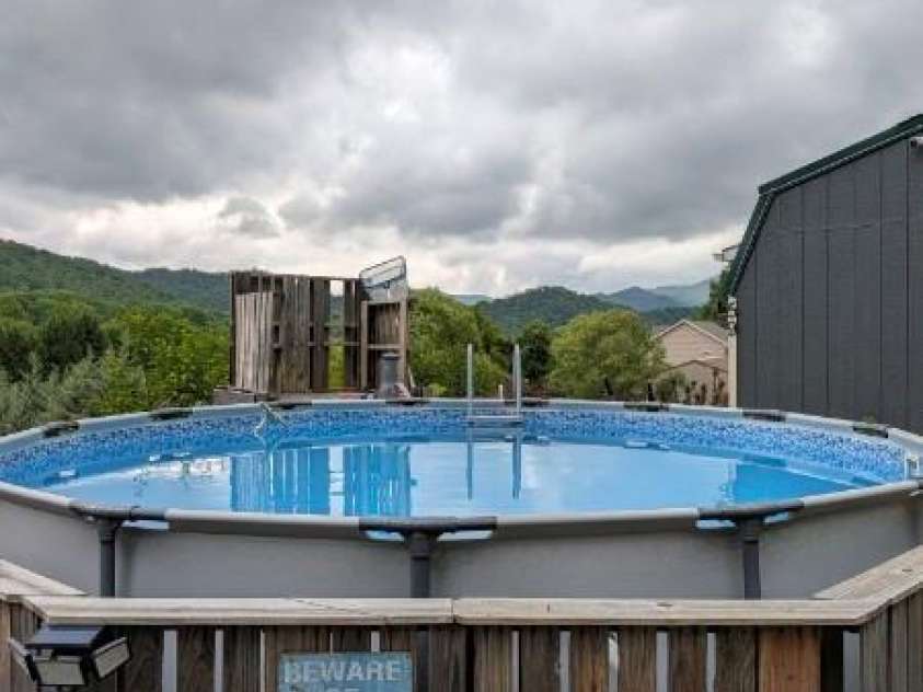 59 Ck Cabin Drive, Hot Springs, NC 28743.  MLS# CAR4385915, YatesRealty ID 26867. 