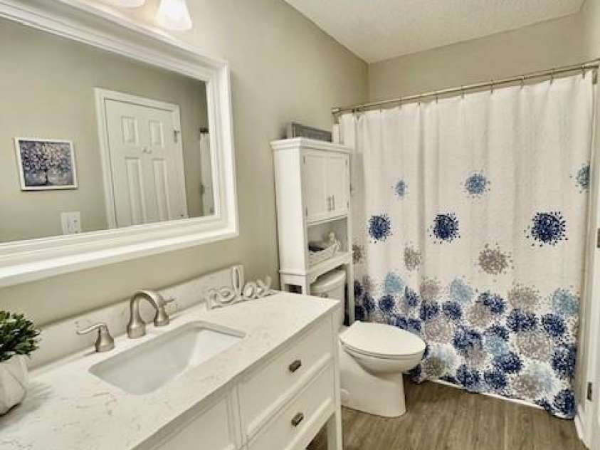 3261 White Oak Court, Claremont, NC 28610.  MLS# CAR4376493, YatesRealty ID 26868. 