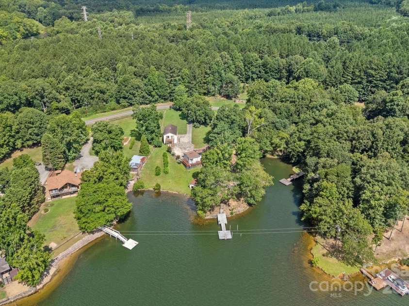 403 Nivens Cove Road, Mount Holly, NC 28120.  MLS# CAR4282822, YatesRealty ID 26868. 