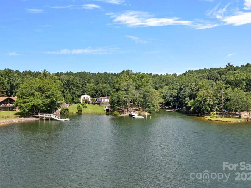 403 Nivens Cove Road, Mount Holly, NC 28120.  MLS# CAR4282822, YatesRealty ID 26868. 