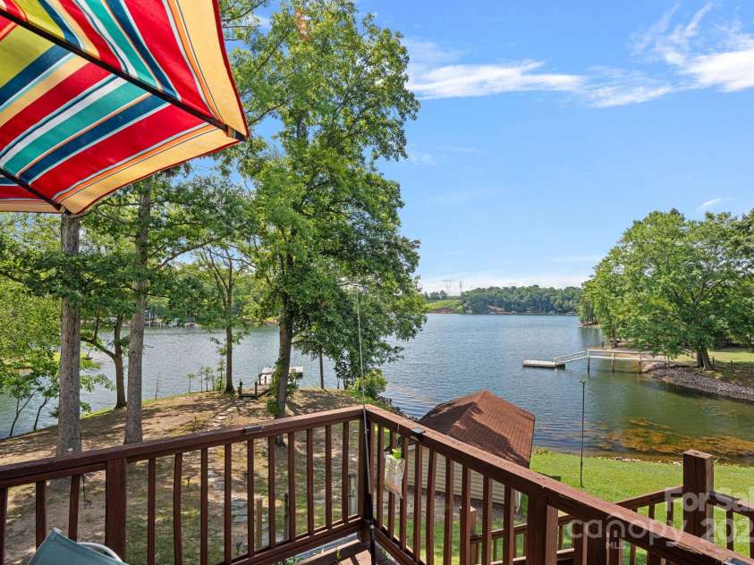 403 Nivens Cove Road, Mount Holly, NC 28120.  MLS# CAR4282822, YatesRealty ID 26868. 