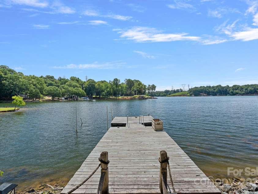 403 Nivens Cove Road, Mount Holly, NC 28120.  MLS# CAR4282822, YatesRealty ID 26868. 