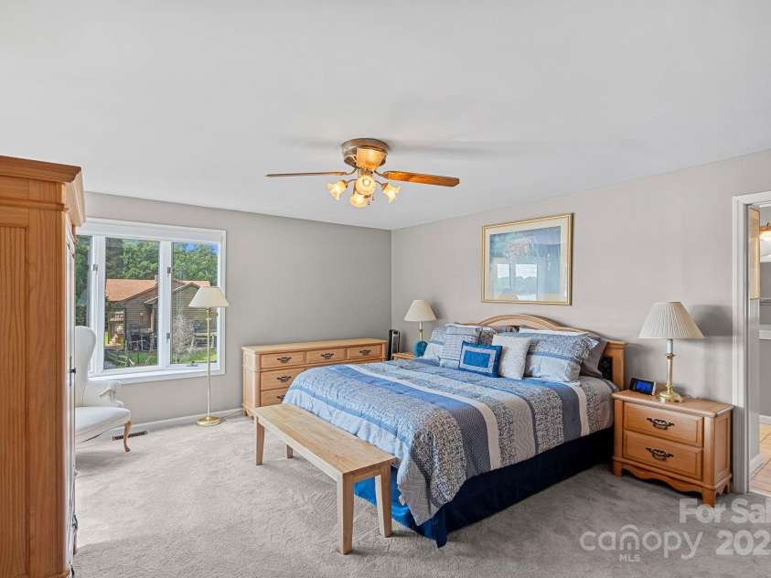 403 Nivens Cove Road, Mount Holly, NC 28120.  MLS# CAR4282822, YatesRealty ID 26868. 