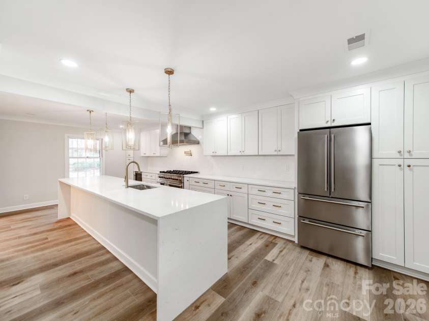 1632 Burtonwood Circle, Charlotte, NC 28212.  MLS# CAR4360876, YatesRealty ID 26869. 
