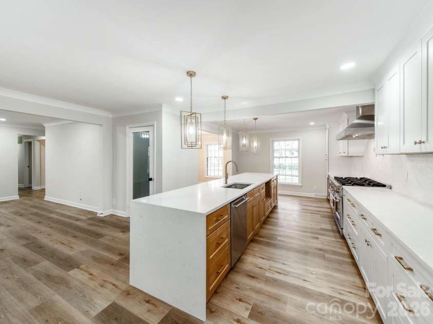 1632 Burtonwood Circle, Charlotte, NC 28212.  MLS# CAR4360876, YatesRealty ID 26869. 