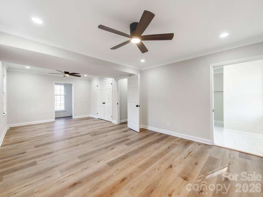 1632 Burtonwood Circle, Charlotte, NC 28212.  MLS# CAR4360876, YatesRealty ID 26869. 