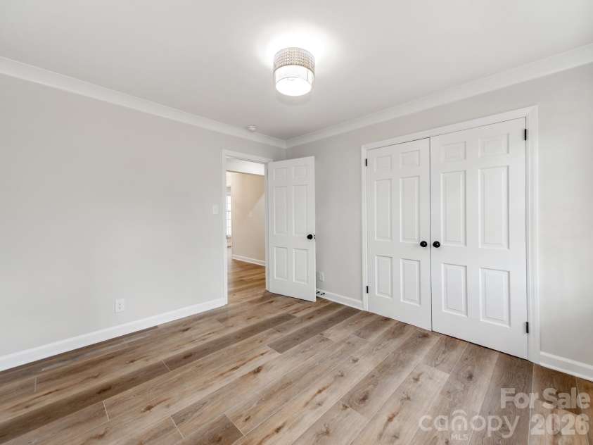 1632 Burtonwood Circle, Charlotte, NC 28212.  MLS# CAR4360876, YatesRealty ID 26869. 