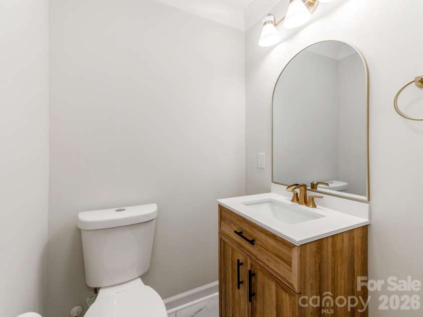 1632 Burtonwood Circle, Charlotte, NC 28212.  MLS# CAR4360876, YatesRealty ID 26869. 