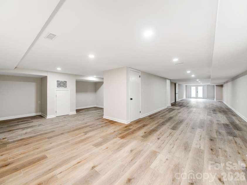 1632 Burtonwood Circle, Charlotte, NC 28212.  MLS# CAR4360876, YatesRealty ID 26869. 