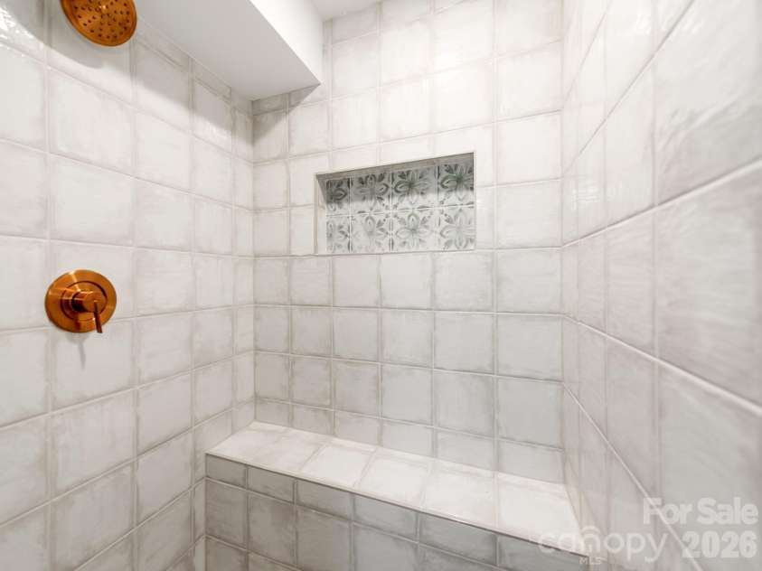 1632 Burtonwood Circle, Charlotte, NC 28212.  MLS# CAR4360876, YatesRealty ID 26869. 