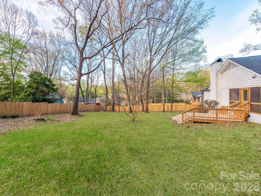 1632 Burtonwood Circle, Charlotte, NC 28212.  MLS# CAR4360876, YatesRealty ID 26869. 