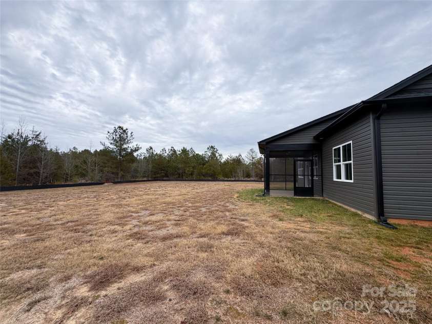 3046 Meadowcrest Drive, Clover, SC 29710.  MLS# CAR4327029, YatesRealty ID 2687. Side