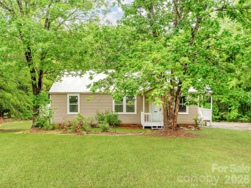 4699 Cherrystone Road, Lancaster, SC 29720.  MLS# CAR4380457, YatesRealty ID 26870. 