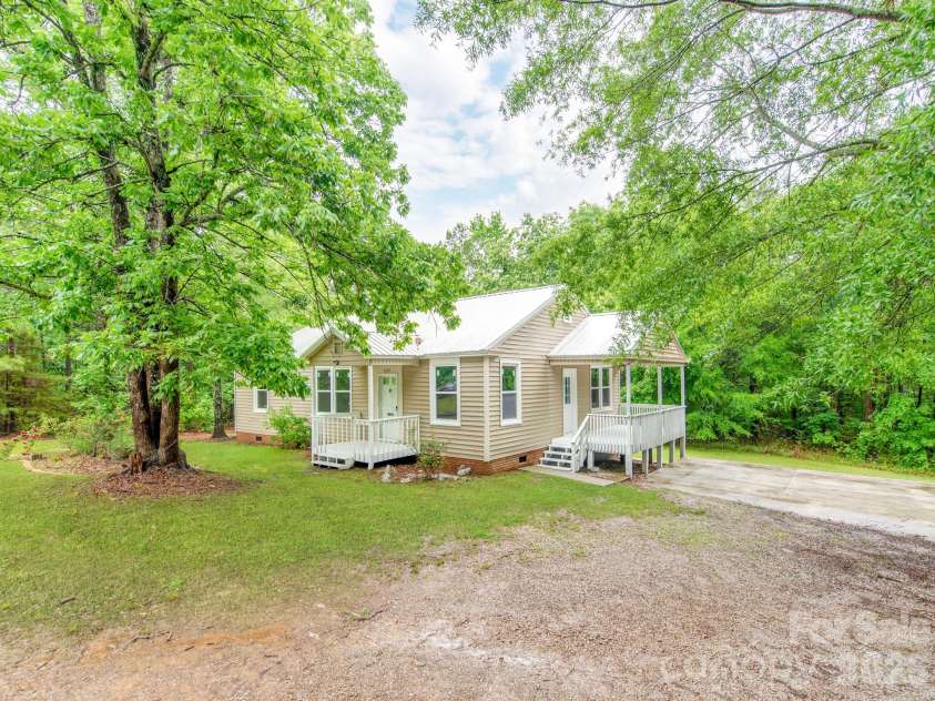 4699 Cherrystone Road, Lancaster, SC 29720.  MLS# CAR4380457, YatesRealty ID 26870. 