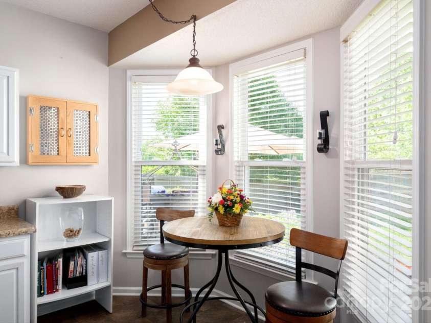 102 Farm Creek Drive, Asheville, NC 28806.  MLS# CAR4253472, YatesRealty ID 26871. 