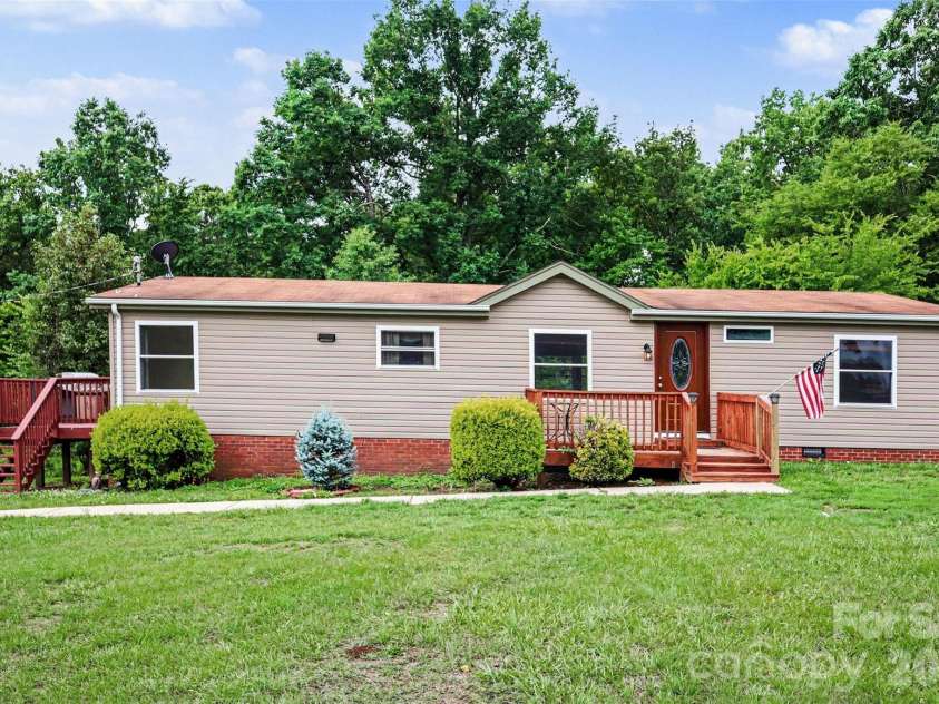 10882 Bowman Barrier Road, Mount Pleasant, NC 28124.  MLS# CAR4386559, YatesRealty ID 26872. 