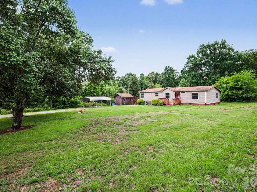 10882 Bowman Barrier Road, Mount Pleasant, NC 28124.  MLS# CAR4386559, YatesRealty ID 26872. 