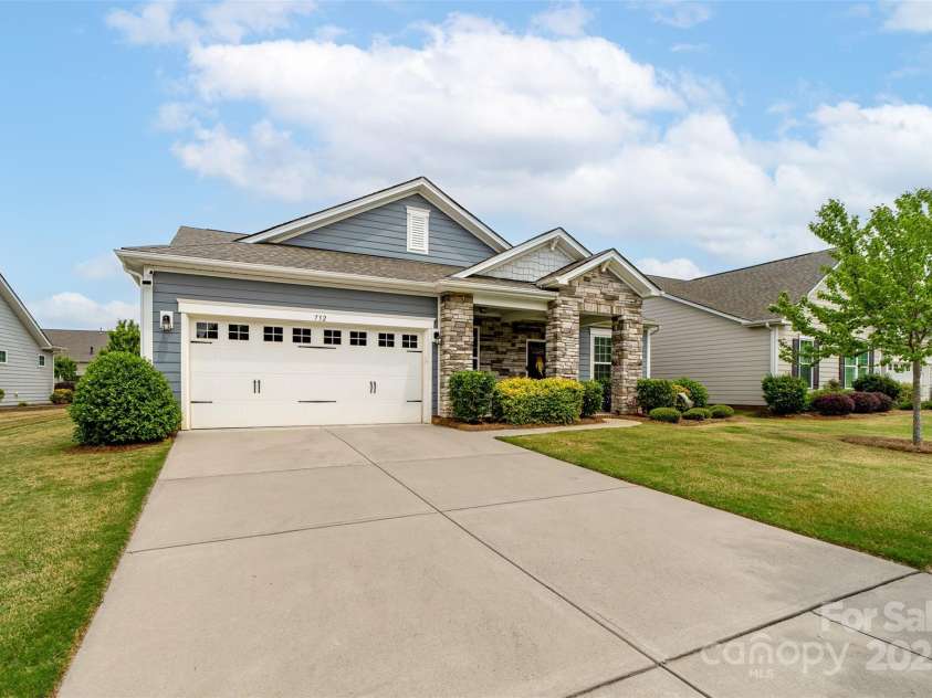 732 Wood Lily Drive, Belmont, NC 28012.  MLS# CAR4271316, YatesRealty ID 26874. 