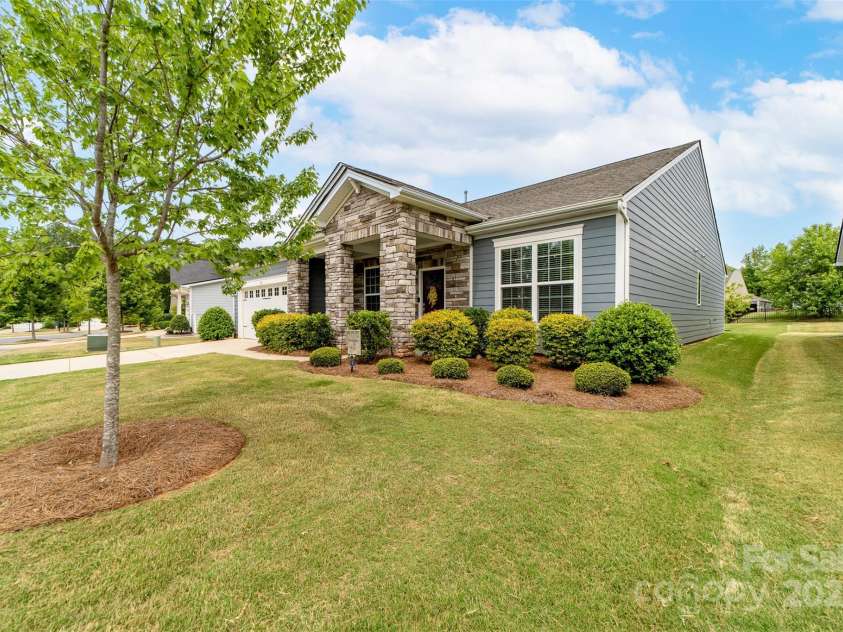 732 Wood Lily Drive, Belmont, NC 28012.  MLS# CAR4271316, YatesRealty ID 26874. 