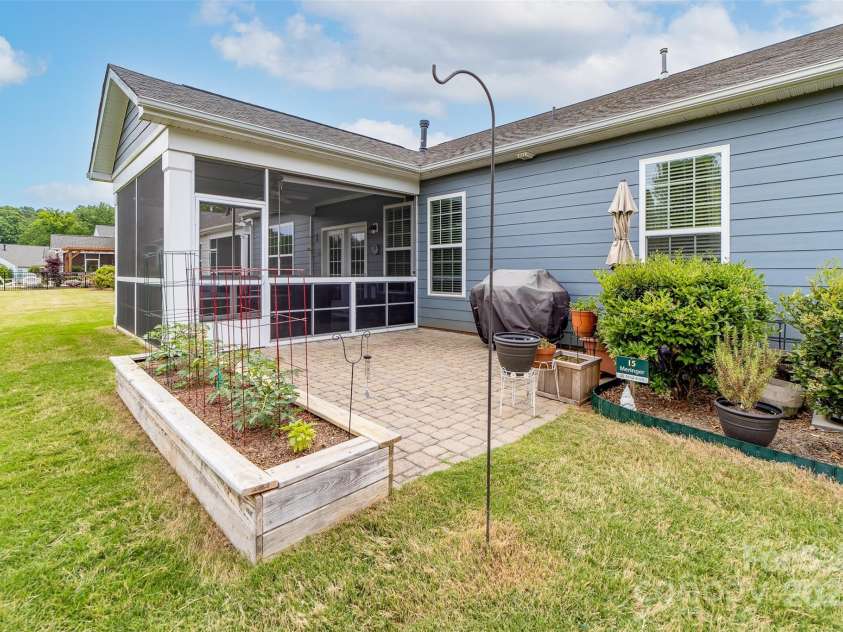 732 Wood Lily Drive, Belmont, NC 28012.  MLS# CAR4271316, YatesRealty ID 26874. 