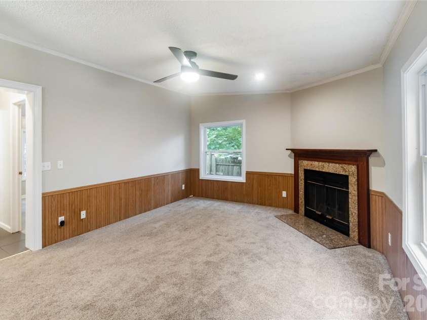 3902 Sharyn Drive, Charlotte, NC 28214.  MLS# CAR4386777, YatesRealty ID 26875. 