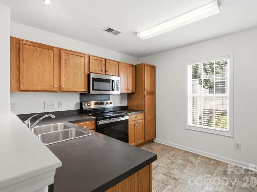 4225 Hogan Lane, Fort Mill, SC 29707.  MLS# CAR4385941, YatesRealty ID 26876. 