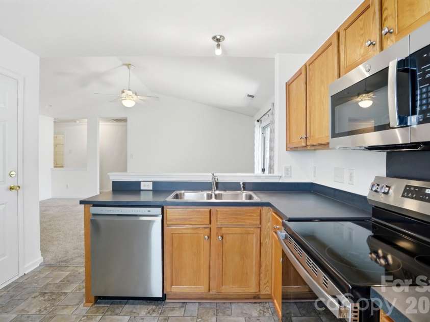 4225 Hogan Lane, Fort Mill, SC 29707.  MLS# CAR4385941, YatesRealty ID 26876. 