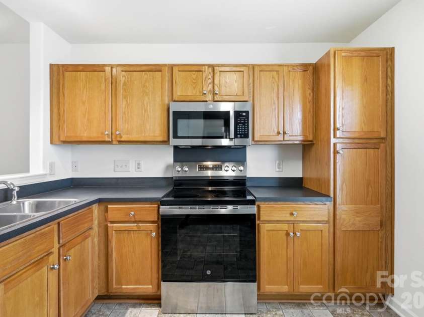 4225 Hogan Lane, Fort Mill, SC 29707.  MLS# CAR4385941, YatesRealty ID 26876. 