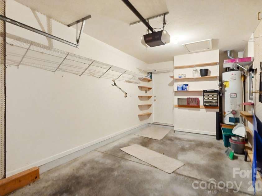 4225 Hogan Lane, Fort Mill, SC 29707.  MLS# CAR4385941, YatesRealty ID 26876. 