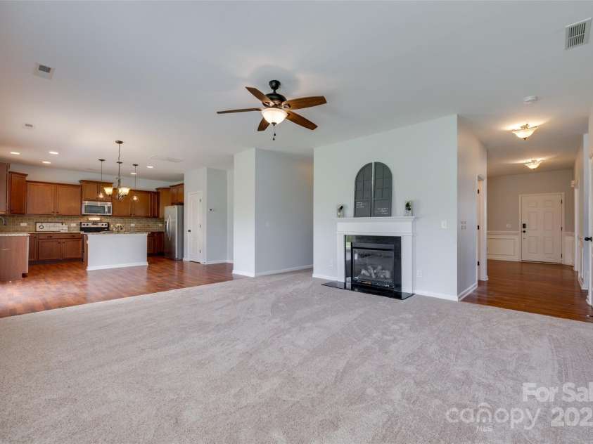 1412 Afternoon Sun Road, Matthews, NC 28104.  MLS# CAR4259106, YatesRealty ID 26877. 