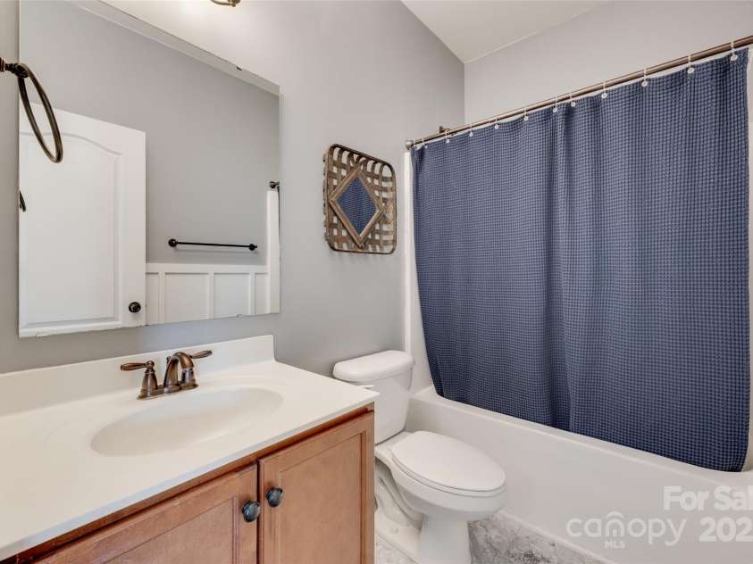 1412 Afternoon Sun Road, Matthews, NC 28104.  MLS# CAR4259106, YatesRealty ID 26877. Full bath DOWN