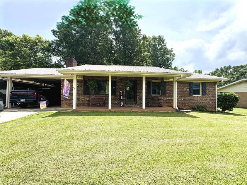 136 Christopher Road, Marion, NC 28752.  MLS# CAR4267352, YatesRealty ID 26878. Front View