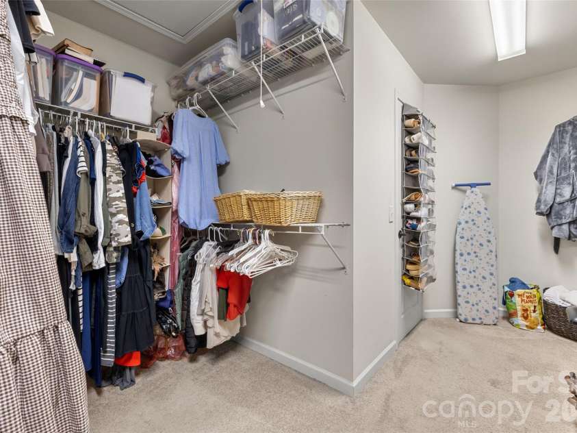 3534 Jumprock Road, Fort Mill, SC 29707.  MLS# CAR4348828, YatesRealty ID 26878. PRIMARY CLOSET.