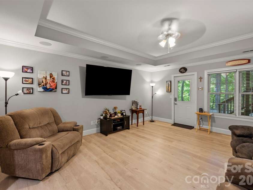 7653 Juniper Lane, Denver, NC 28037.  MLS# CAR4383486, YatesRealty ID 26879. Basement living area