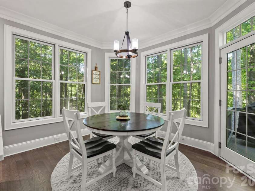 7653 Juniper Lane, Denver, NC 28037.  MLS# CAR4383486, YatesRealty ID 26879. Eat-in Kitchen