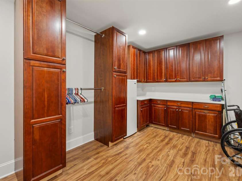 7653 Juniper Lane, Denver, NC 28037.  MLS# CAR4383486, YatesRealty ID 26879. Laundry in basement level