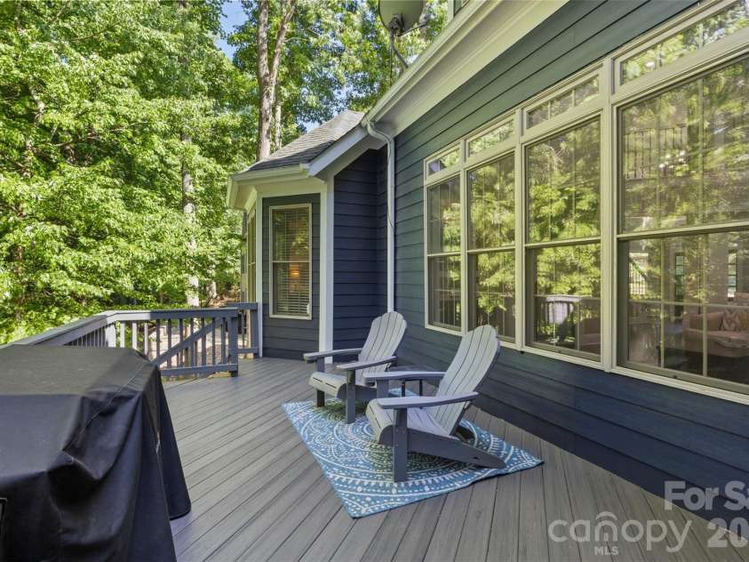 7653 Juniper Lane, Denver, NC 28037.  MLS# CAR4383486, YatesRealty ID 26879. Upstairs deck