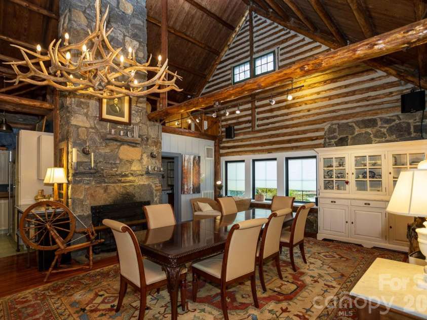 15 Chestnut Street, Tryon, NC 28782.  MLS# CAR4336651, YatesRealty ID 2688. 