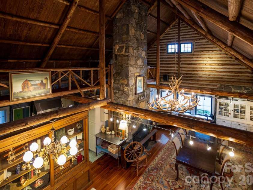 15 Chestnut Street, Tryon, NC 28782.  MLS# CAR4336651, YatesRealty ID 2688. 